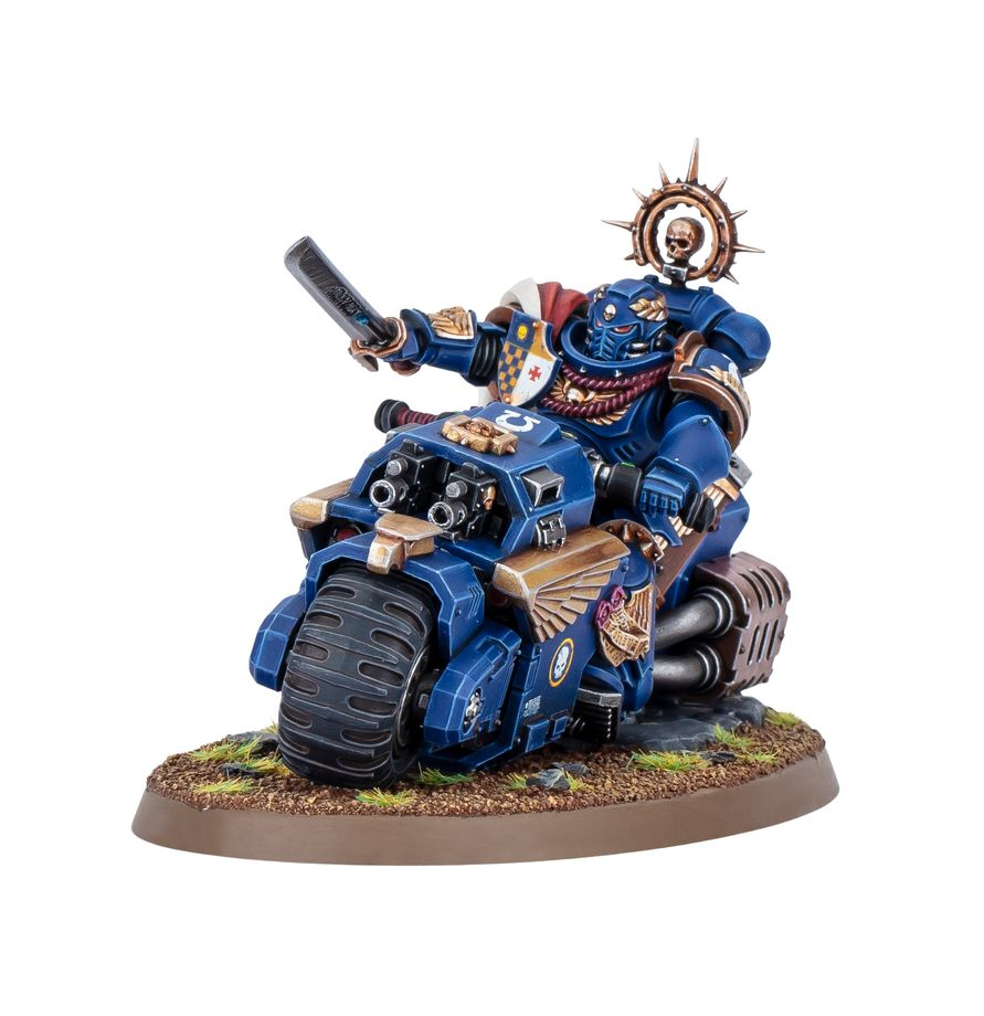 Capitaine Space Marines à moto – figurine Warhammer 40,000
